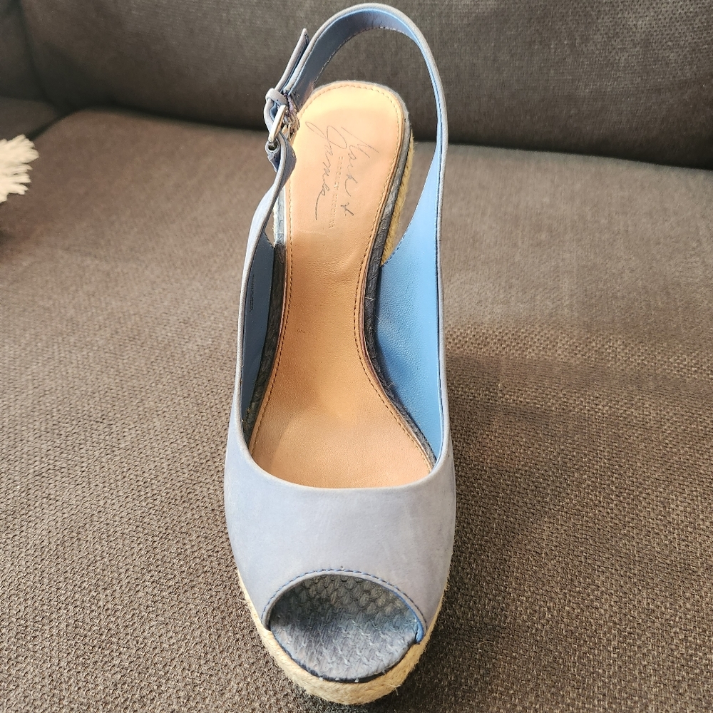 Used Mark & James by Badgley Mischka heels